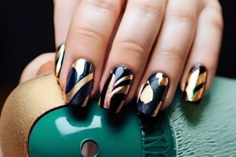 How Many Types of Nail Art are There?